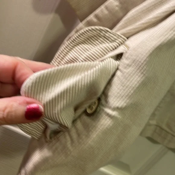 Size XL 14/16 over  unique buttons two real front small pockets jacket used - Picture 10 of 14